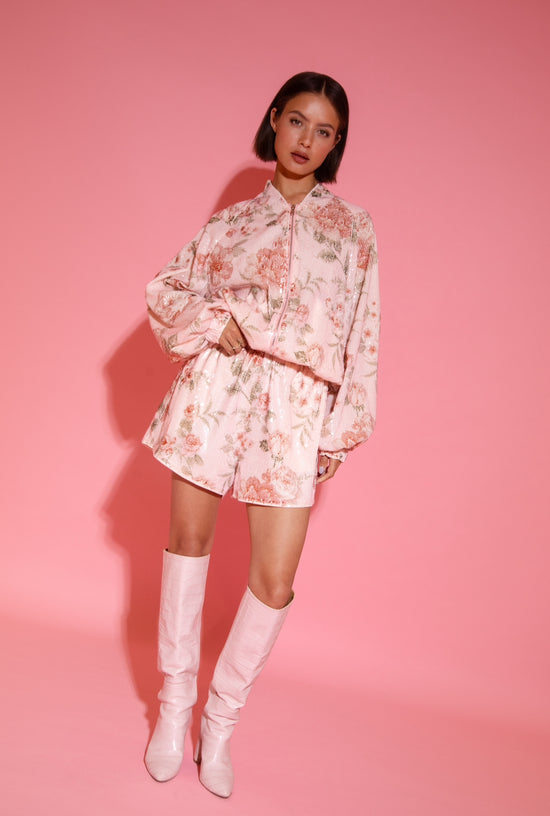She is All That Short Studio Amaya X Poespas