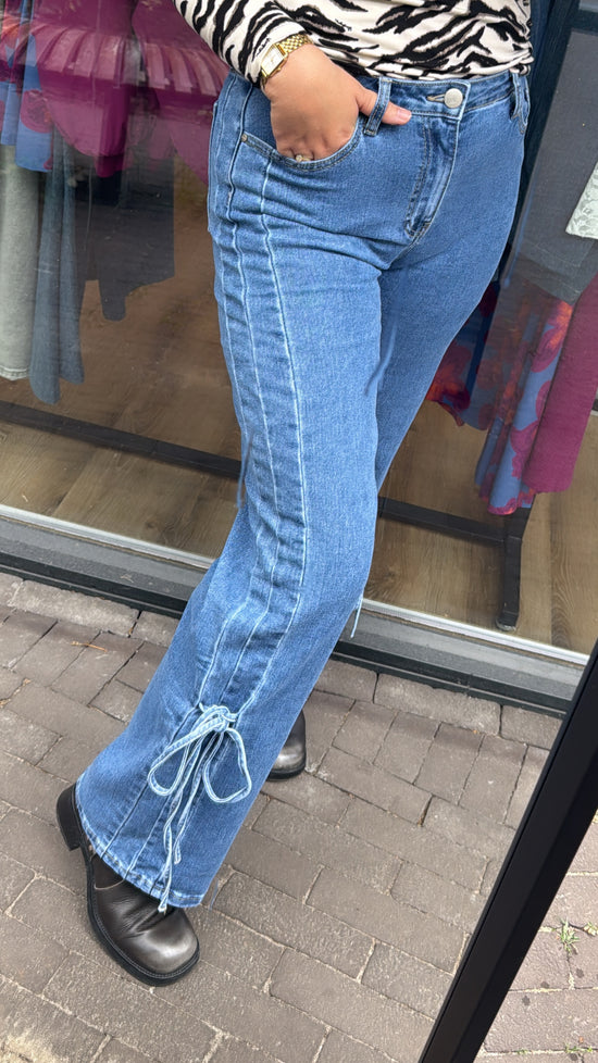 Jeans Lois Mid Blue Strik