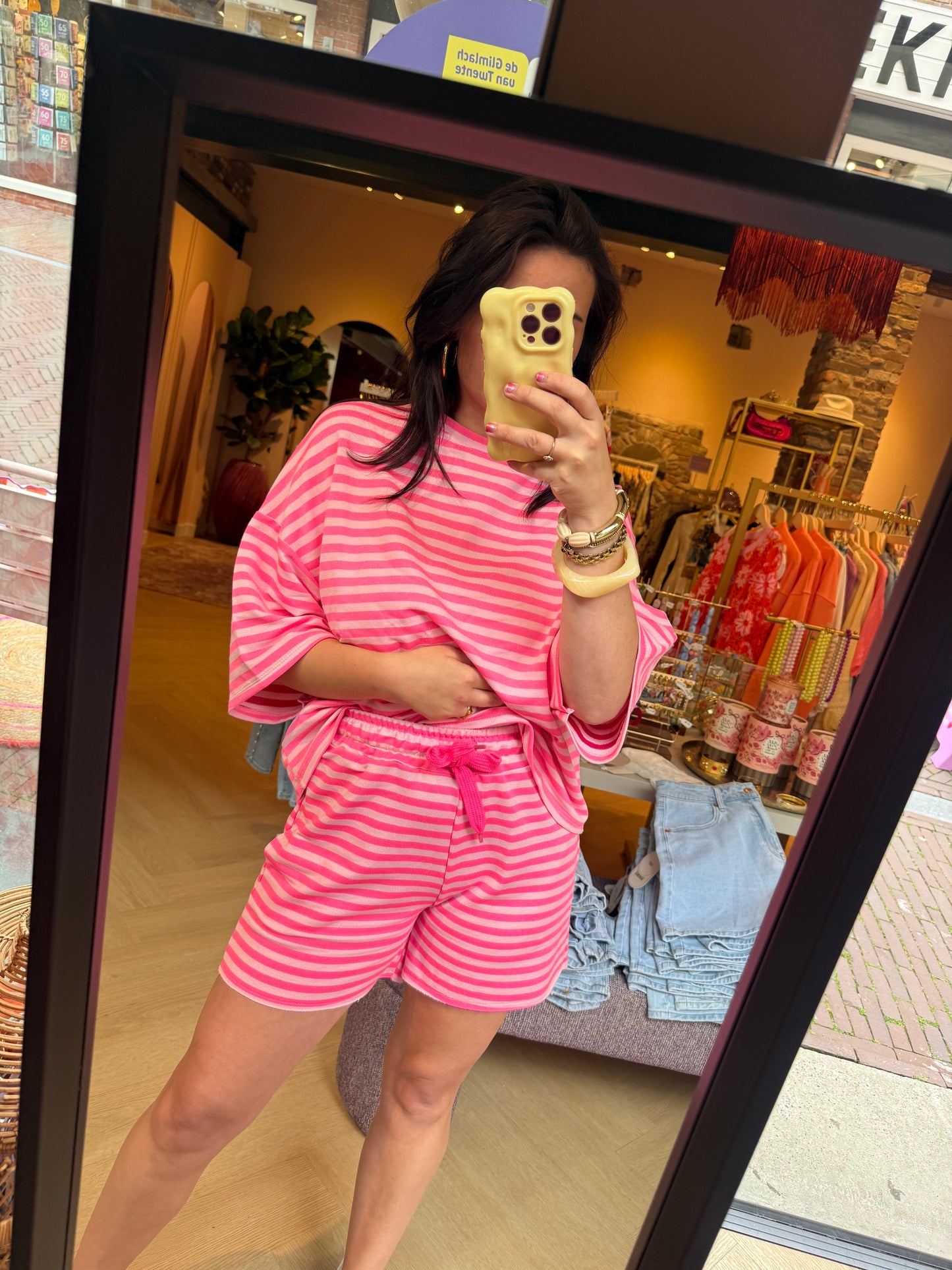 Short Salut