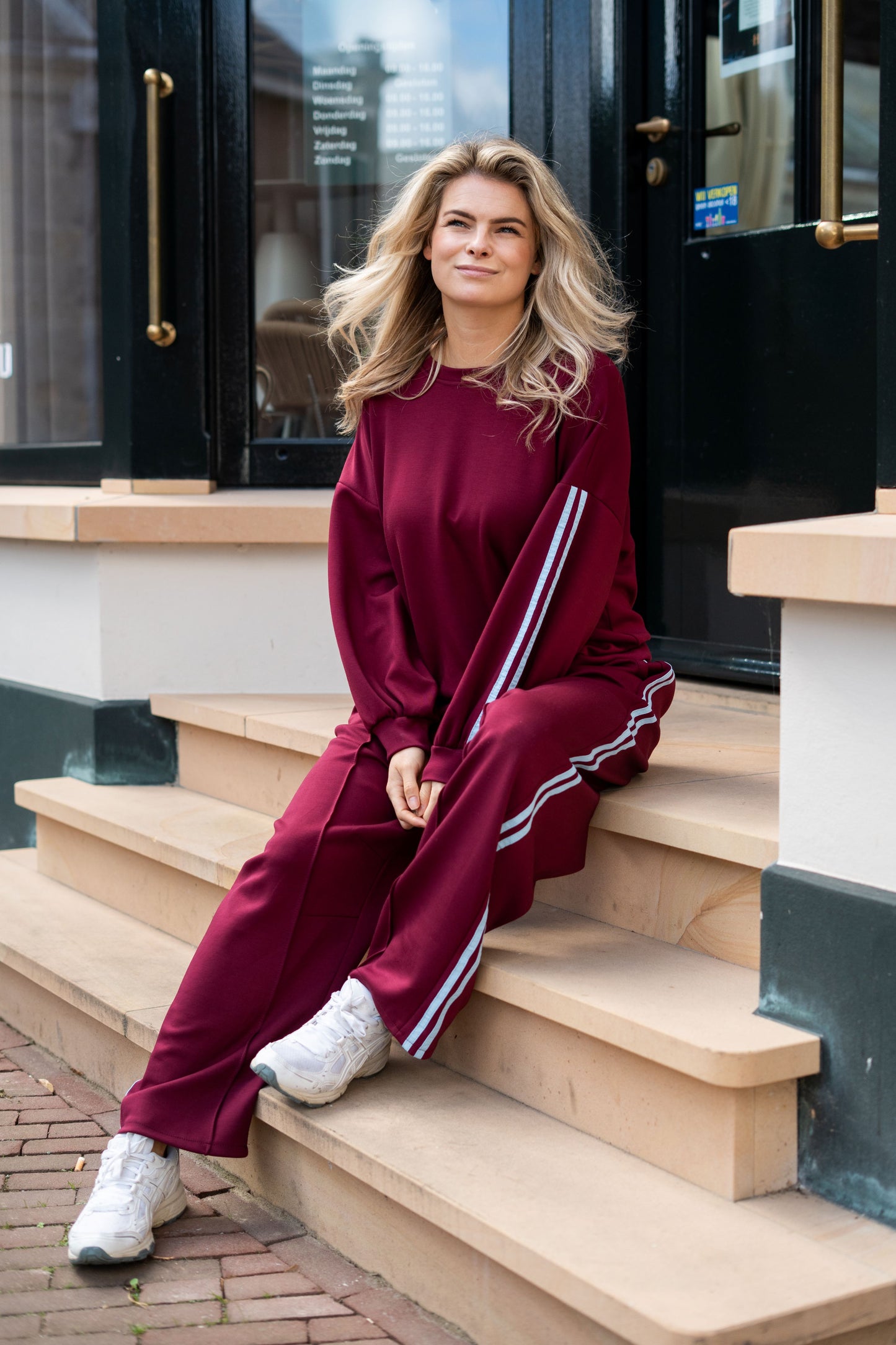 Sweater Fenna bordeaux met lichtblauwe strepen