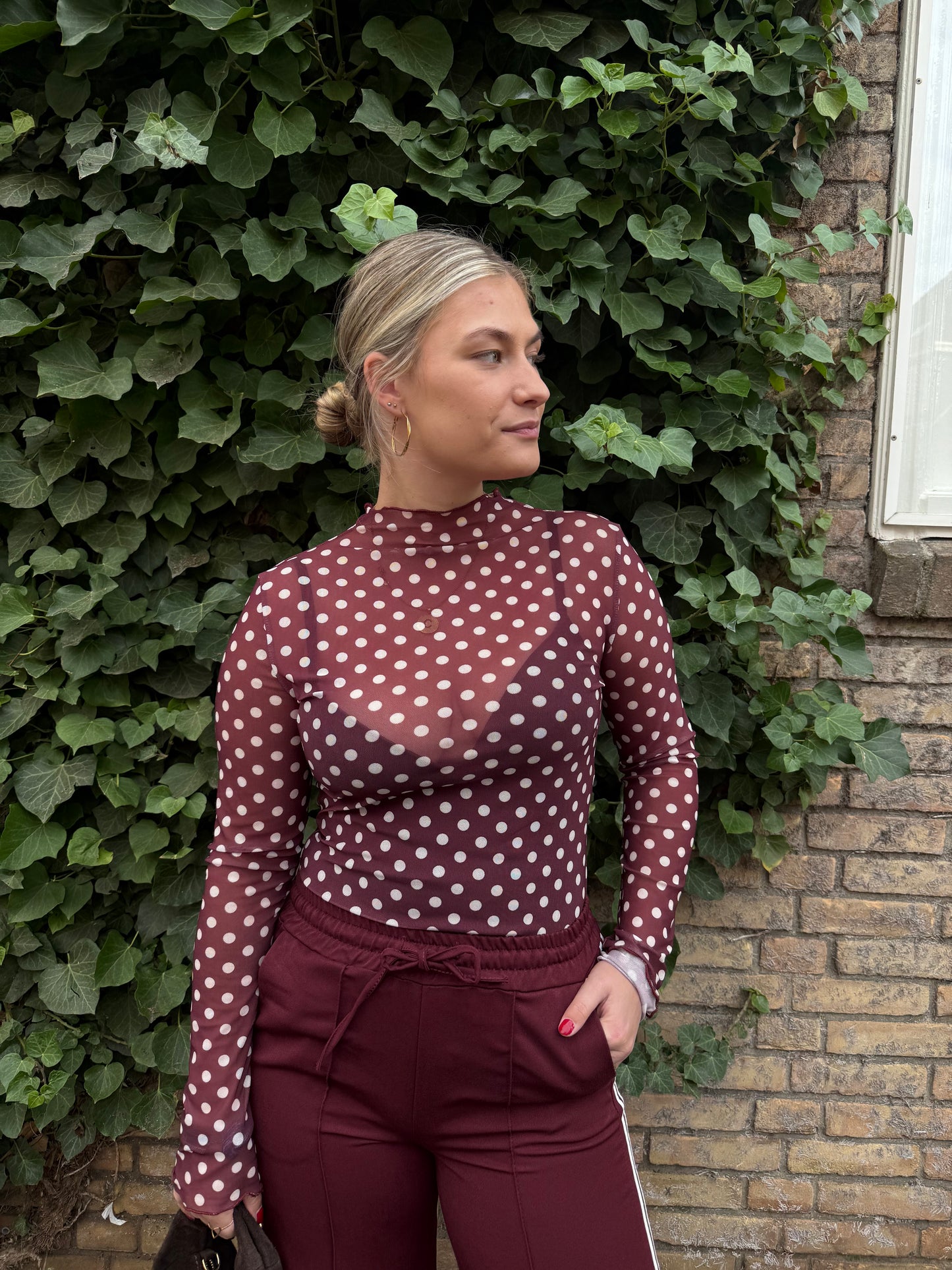 Mesh Top Dots Bordeaux