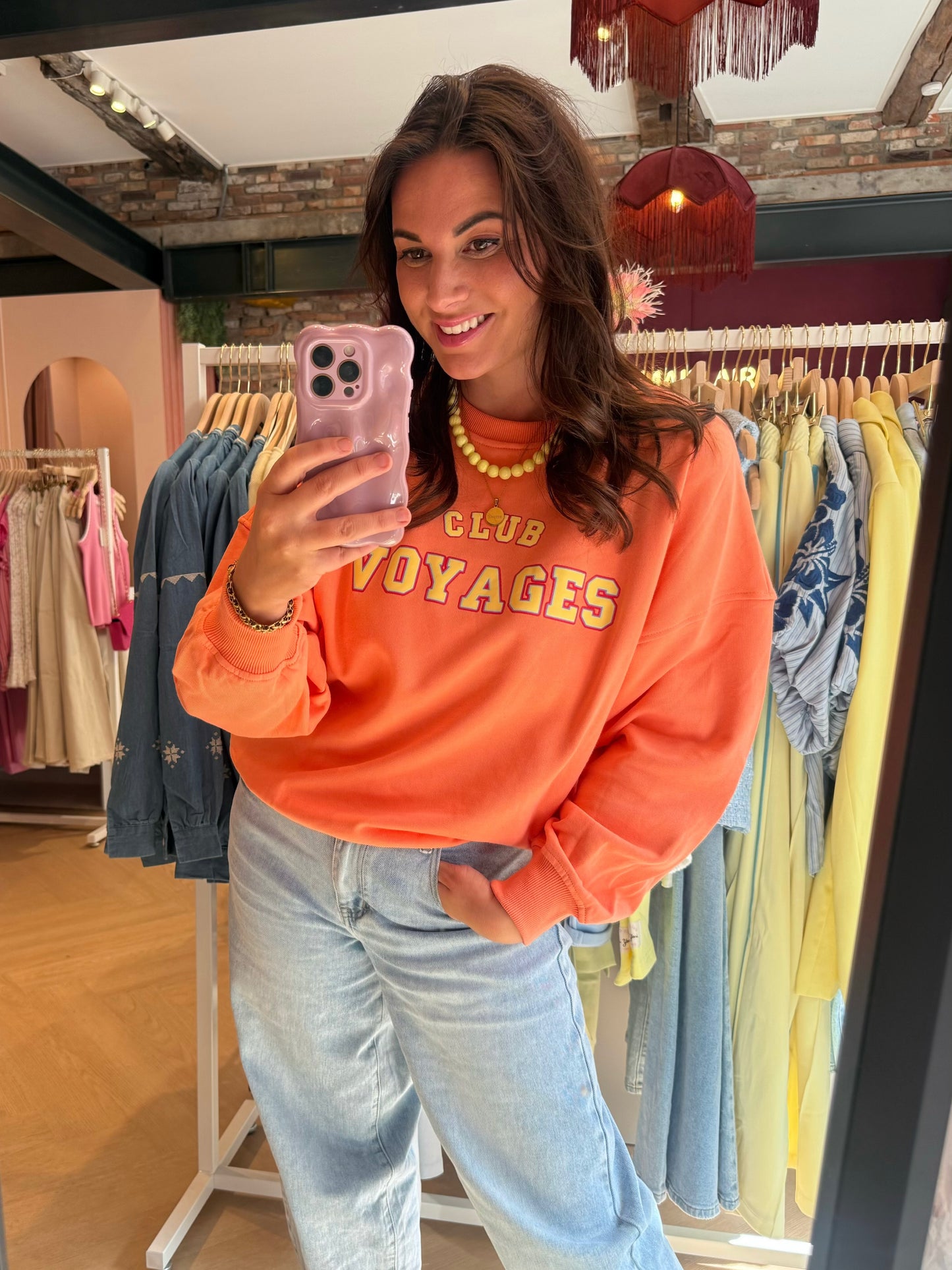 Sweater Club Voyage