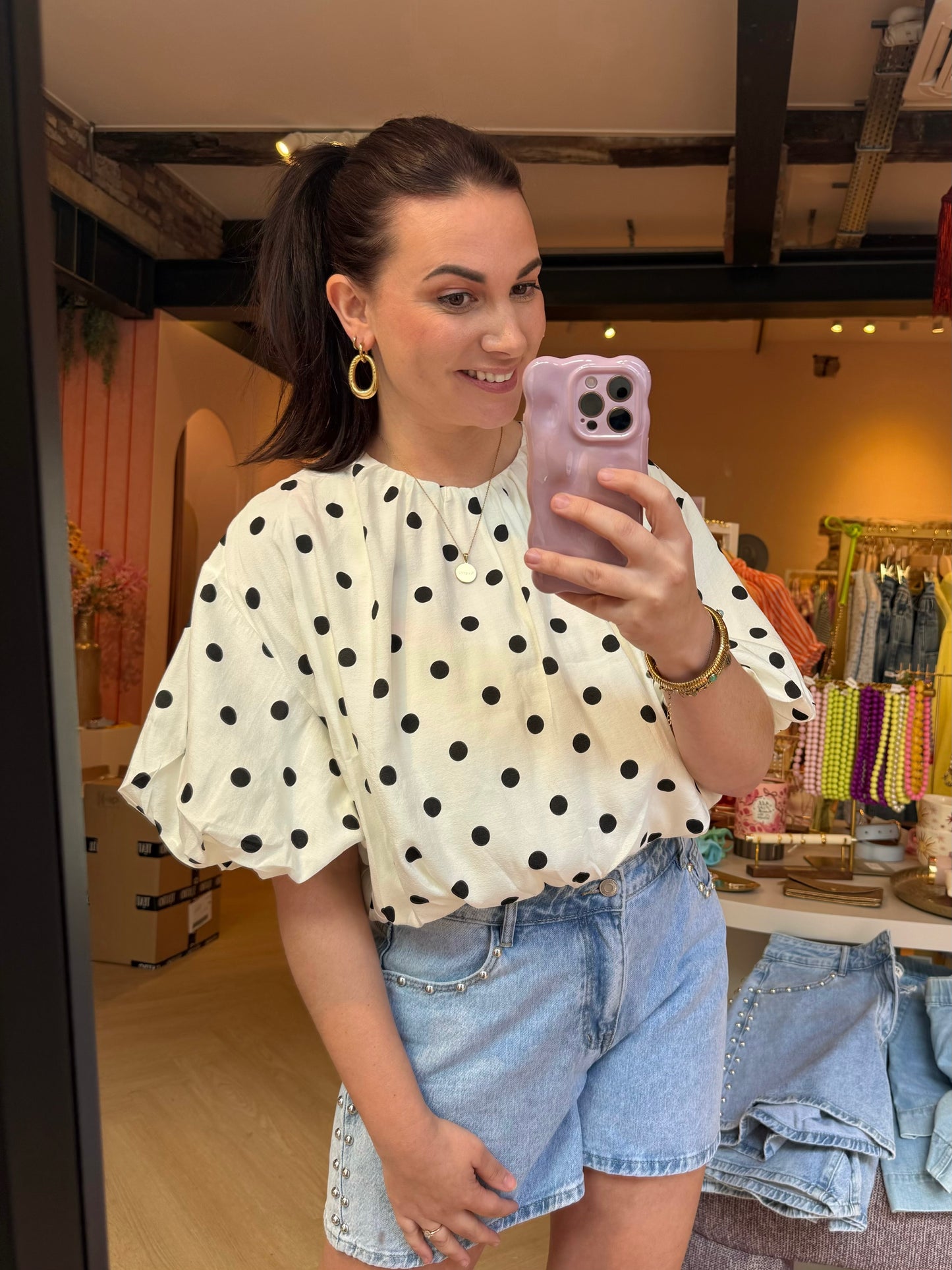 Dots Top Nomi